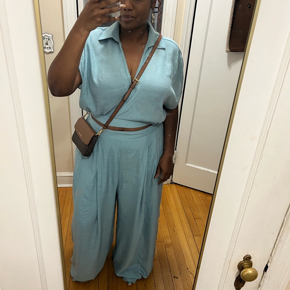 Blue Women's Pants Set - Picture 4 of 4